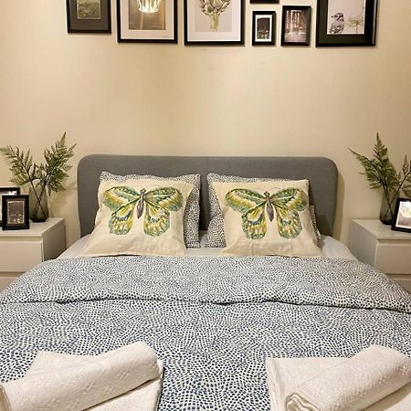 Halby Rooms Rondo Onz Варшава Екстериор снимка