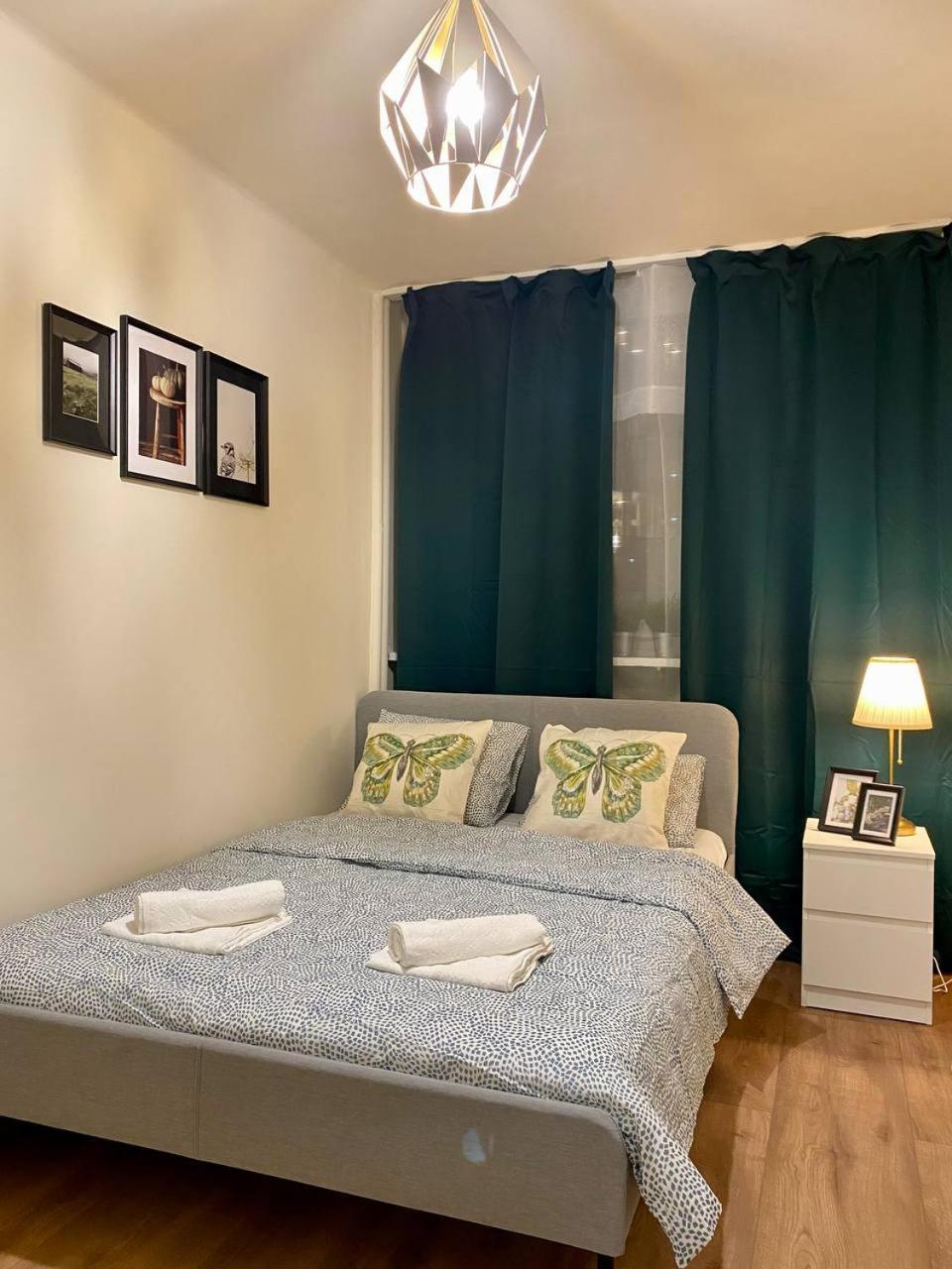 Halby Rooms Rondo Onz Варшава Екстериор снимка