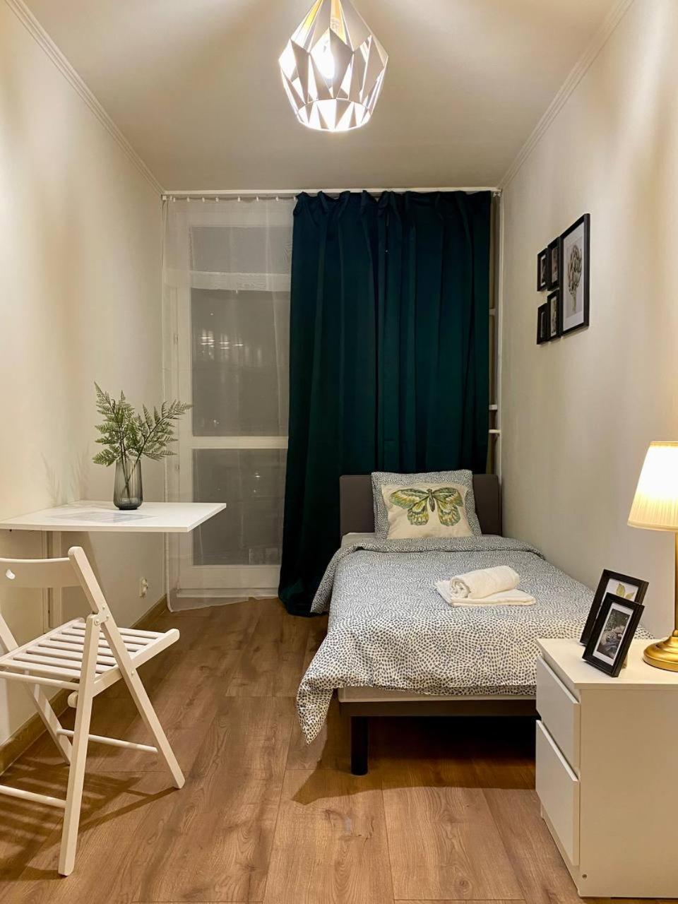 Halby Rooms Rondo Onz Варшава Екстериор снимка