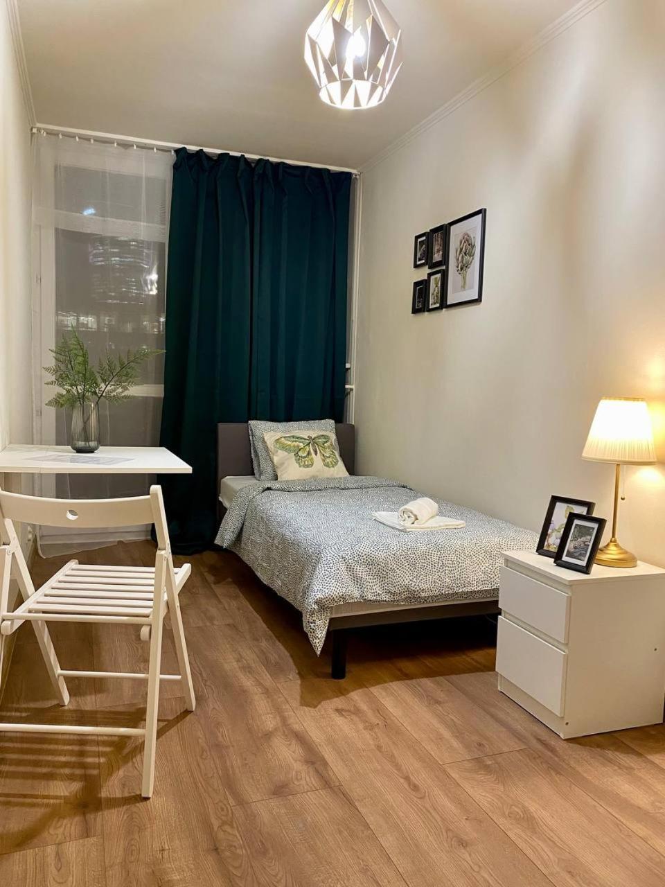 Halby Rooms Rondo Onz Варшава Екстериор снимка